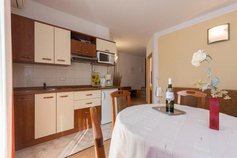 Marija F4 Apartment Krk Town Exterior foto